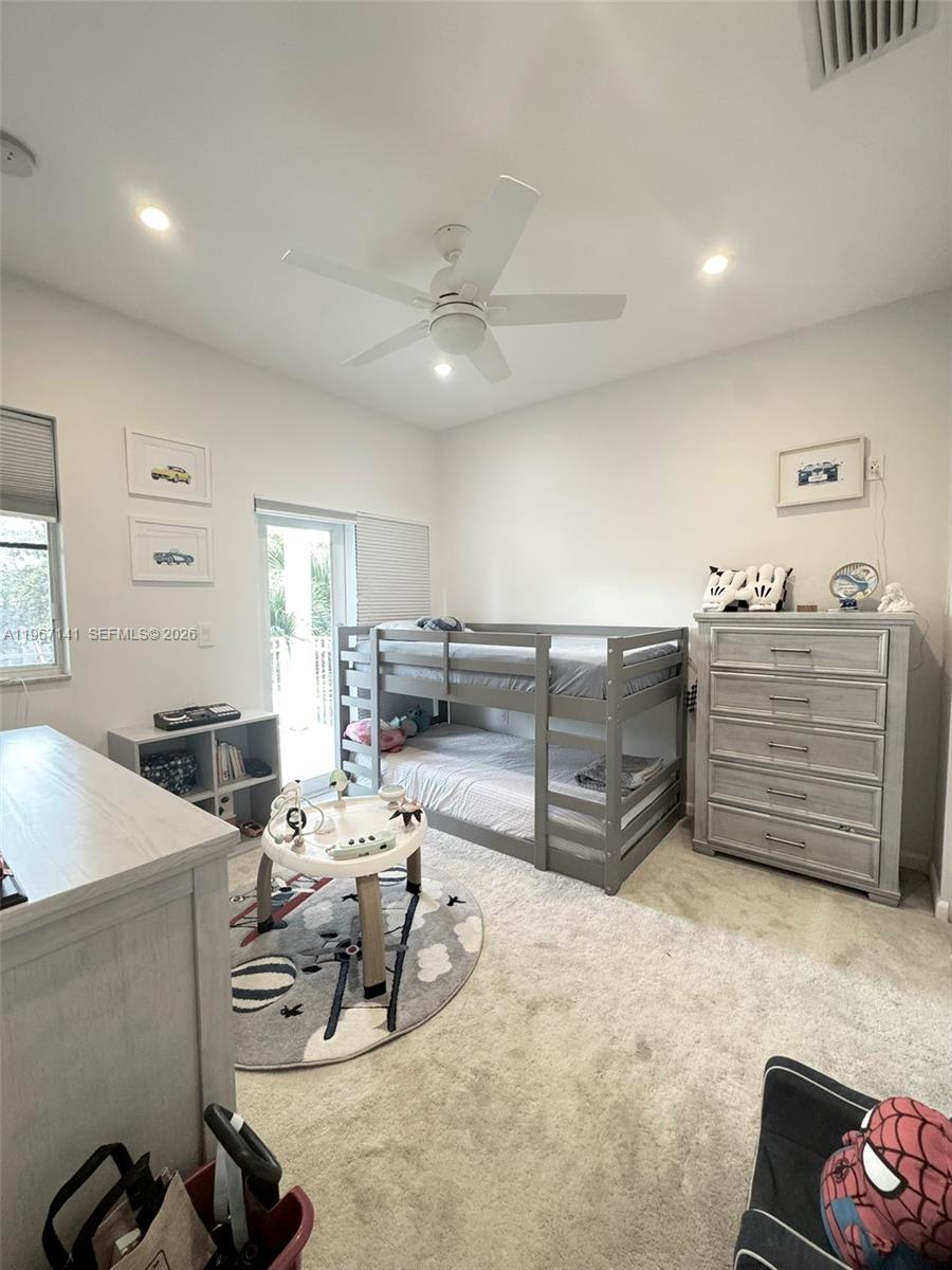 EMILIOS PLACE AT OASIS - Residential