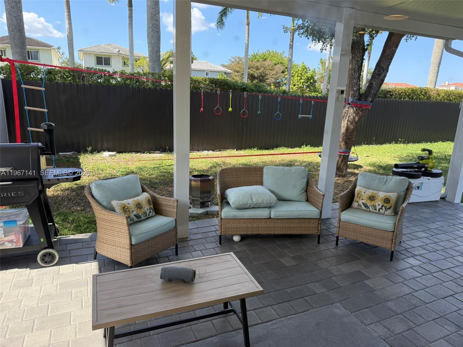 EMILIOS PLACE AT OASIS - Residential