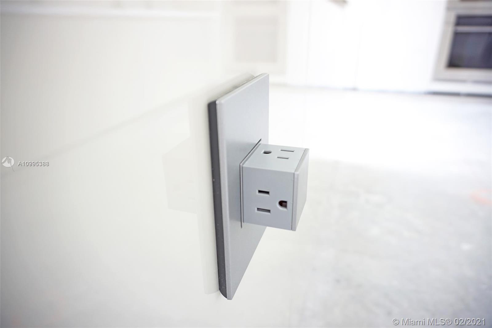 18975 COLLINS CONDO - Residential