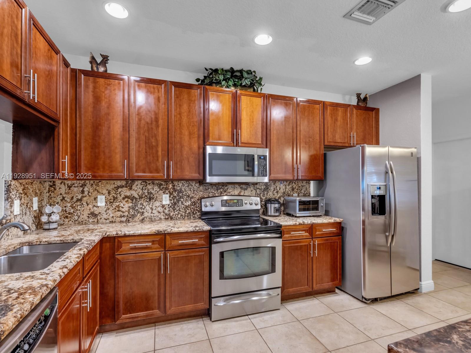 DARLINGTON PARK - Residential Lease