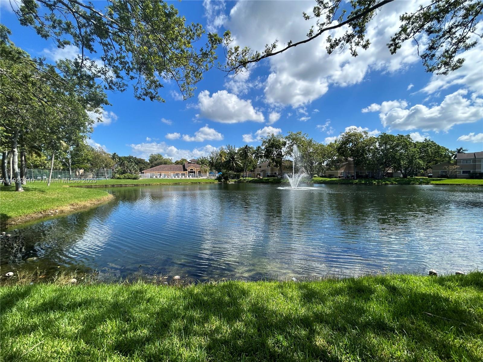 PALMS OF PEMBROKE CONDO - Residential Lease