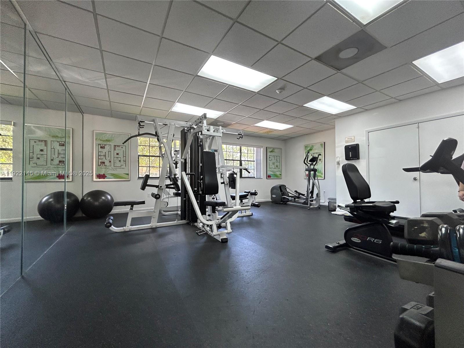 PALMS OF PEMBROKE CONDO - Residential Lease