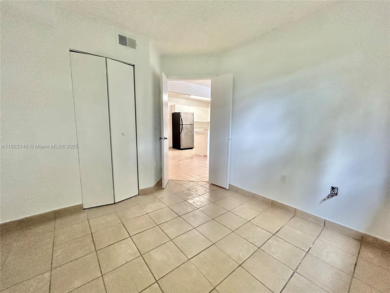 PALMS OF PEMBROKE CONDO - Residential Lease