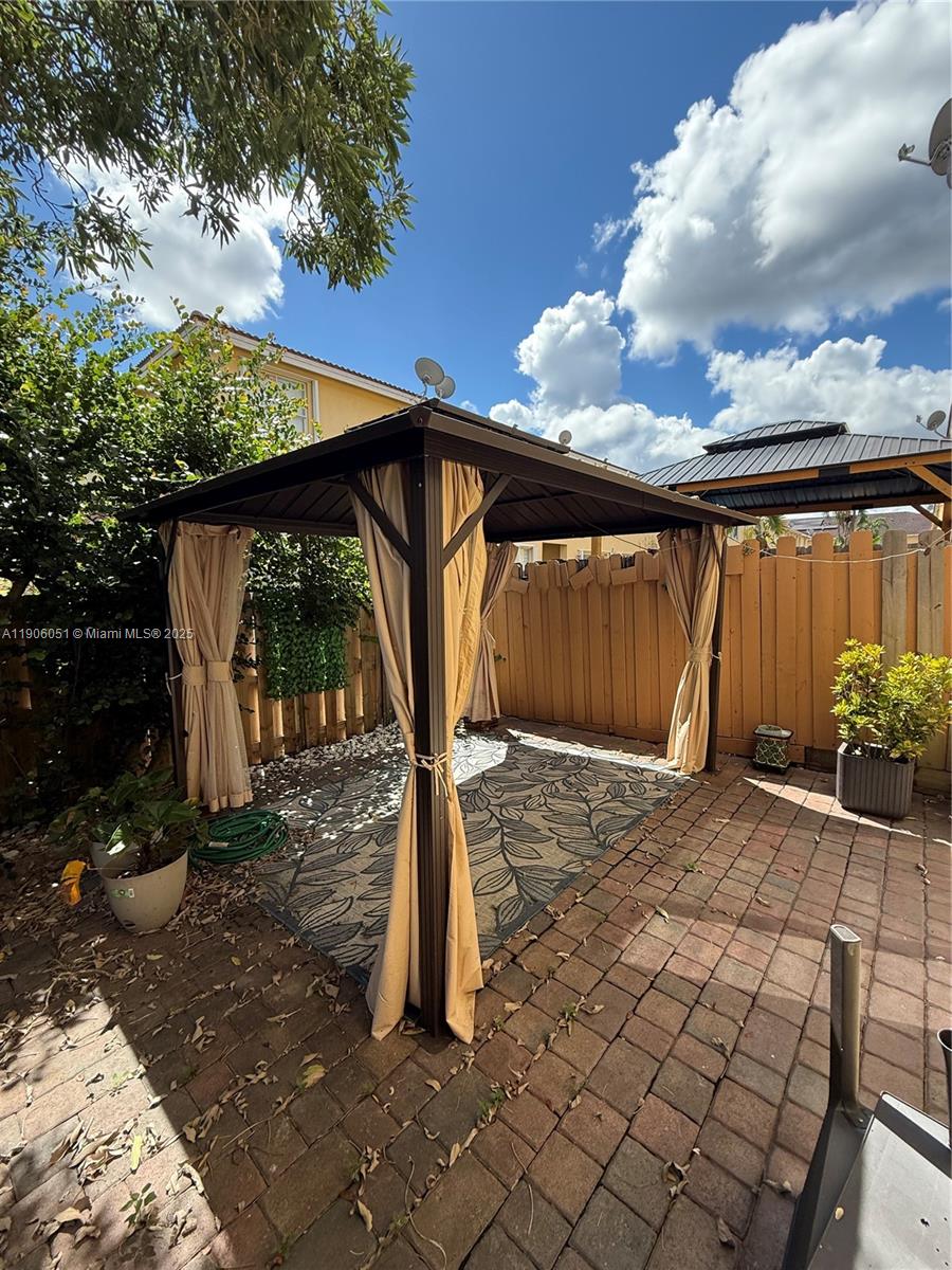 GRAND LAKES PHASE I - Residential