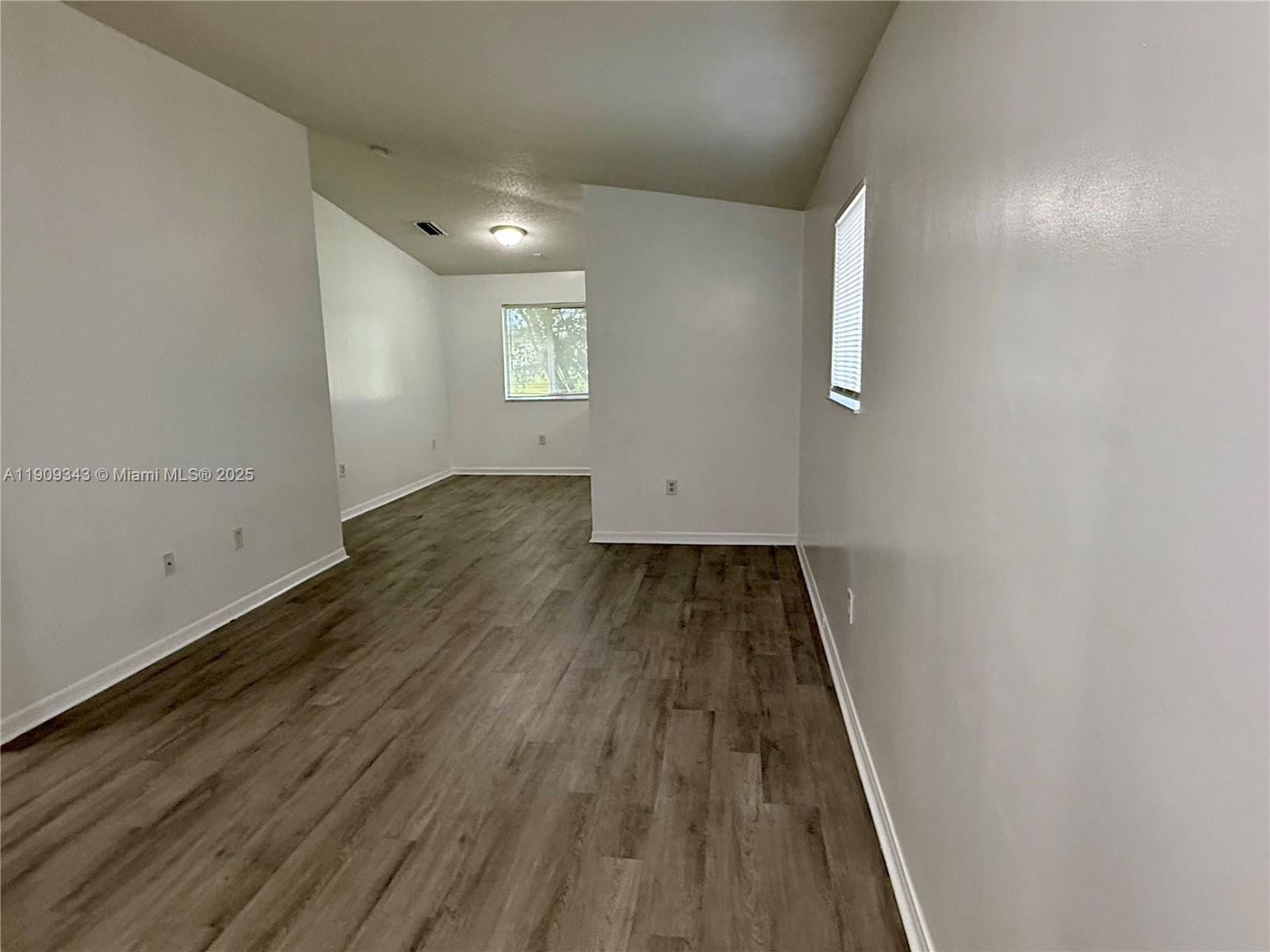 MONTEREY AT MALIBU BAY CO - Residential Lease