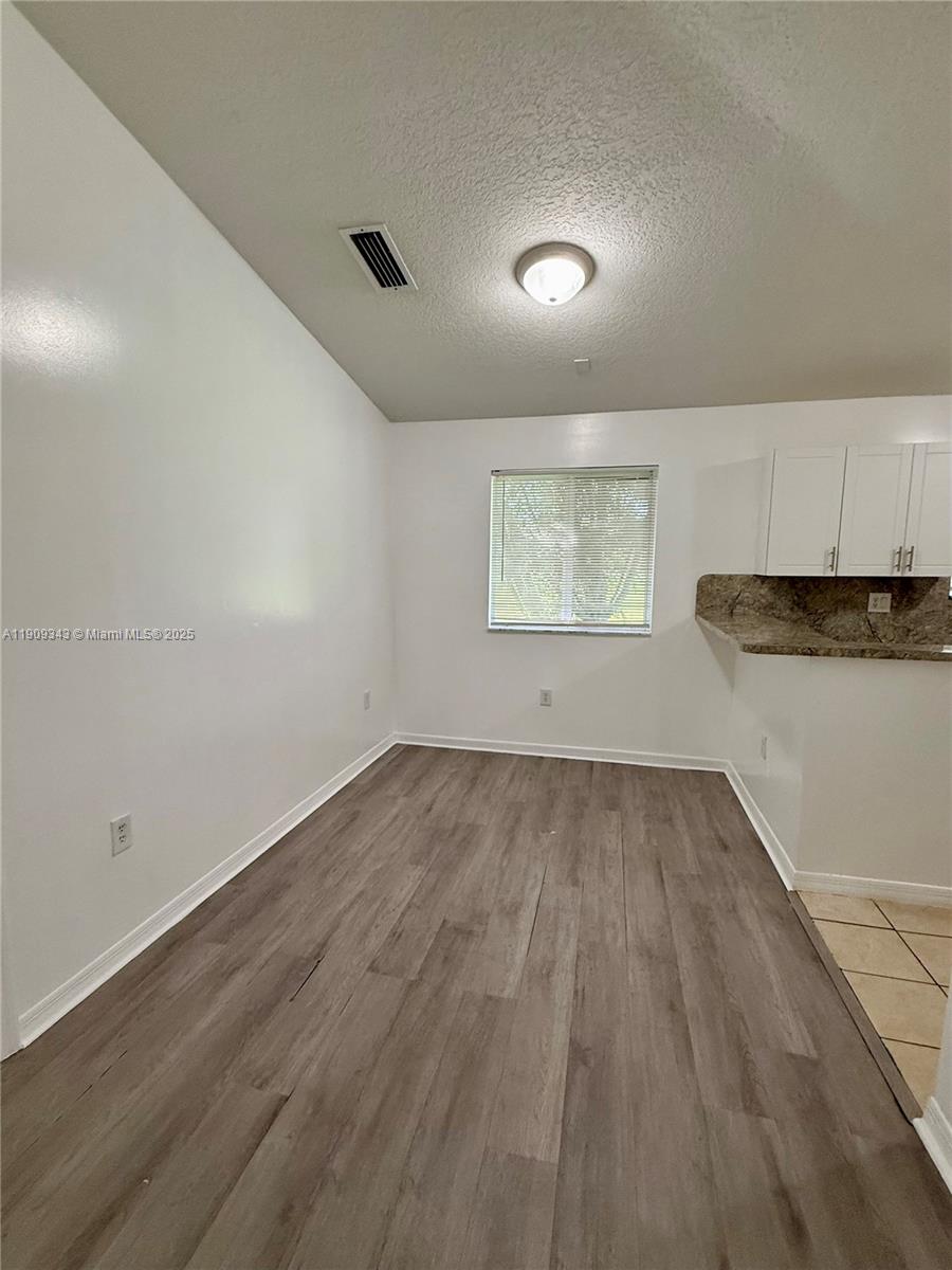 MONTEREY AT MALIBU BAY CO - Residential Lease