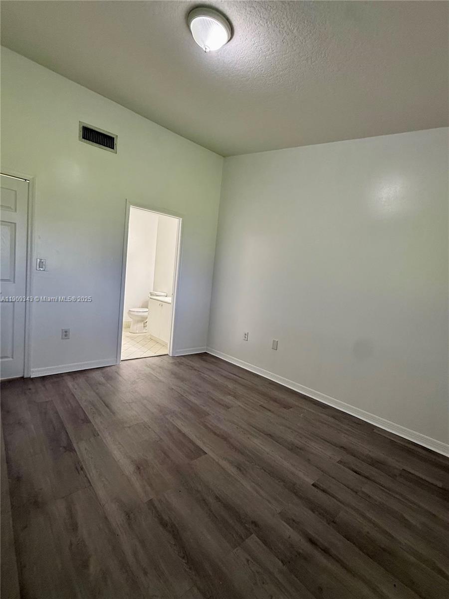 MONTEREY AT MALIBU BAY CO - Residential Lease