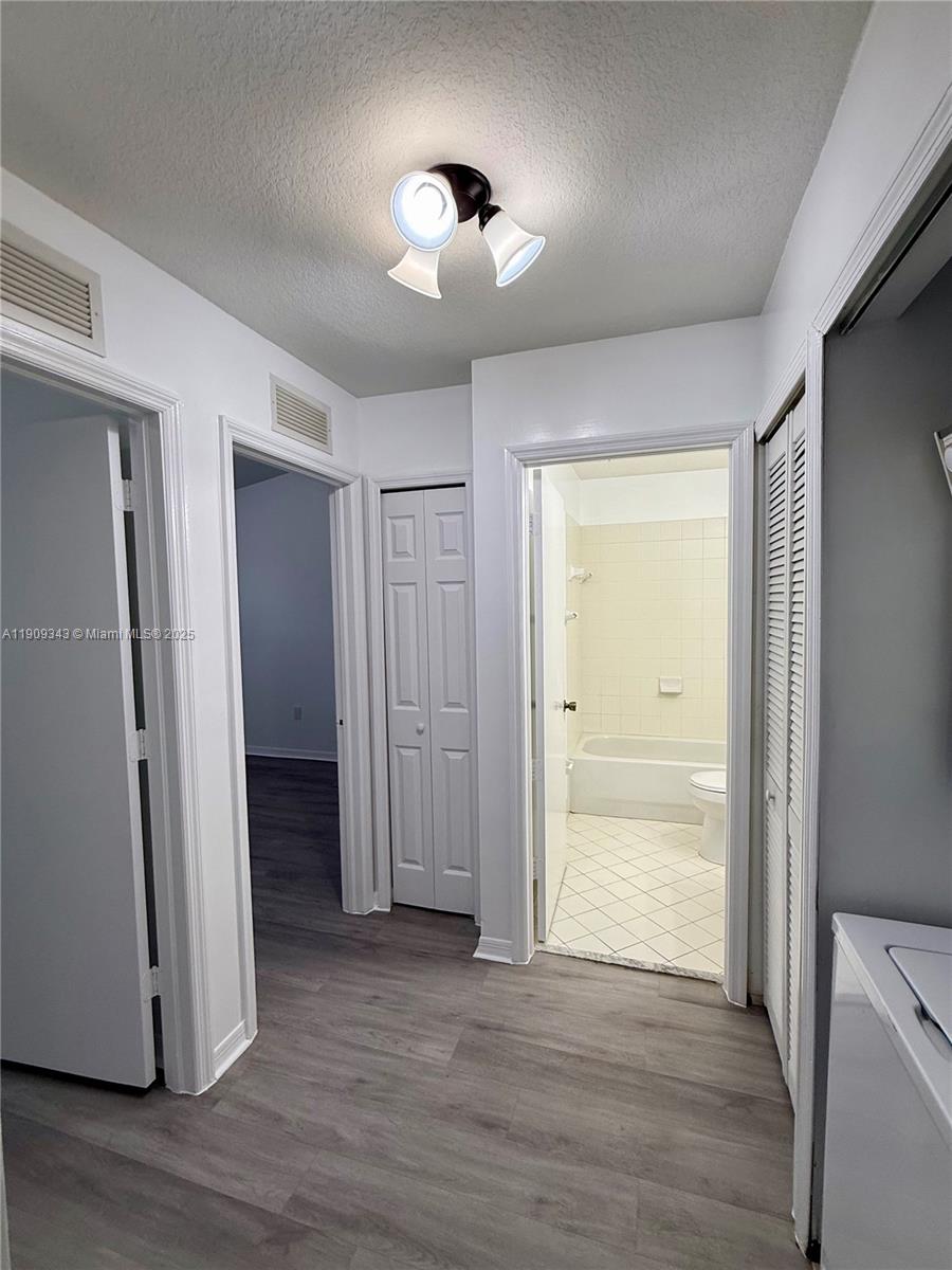 MONTEREY AT MALIBU BAY CO - Residential Lease