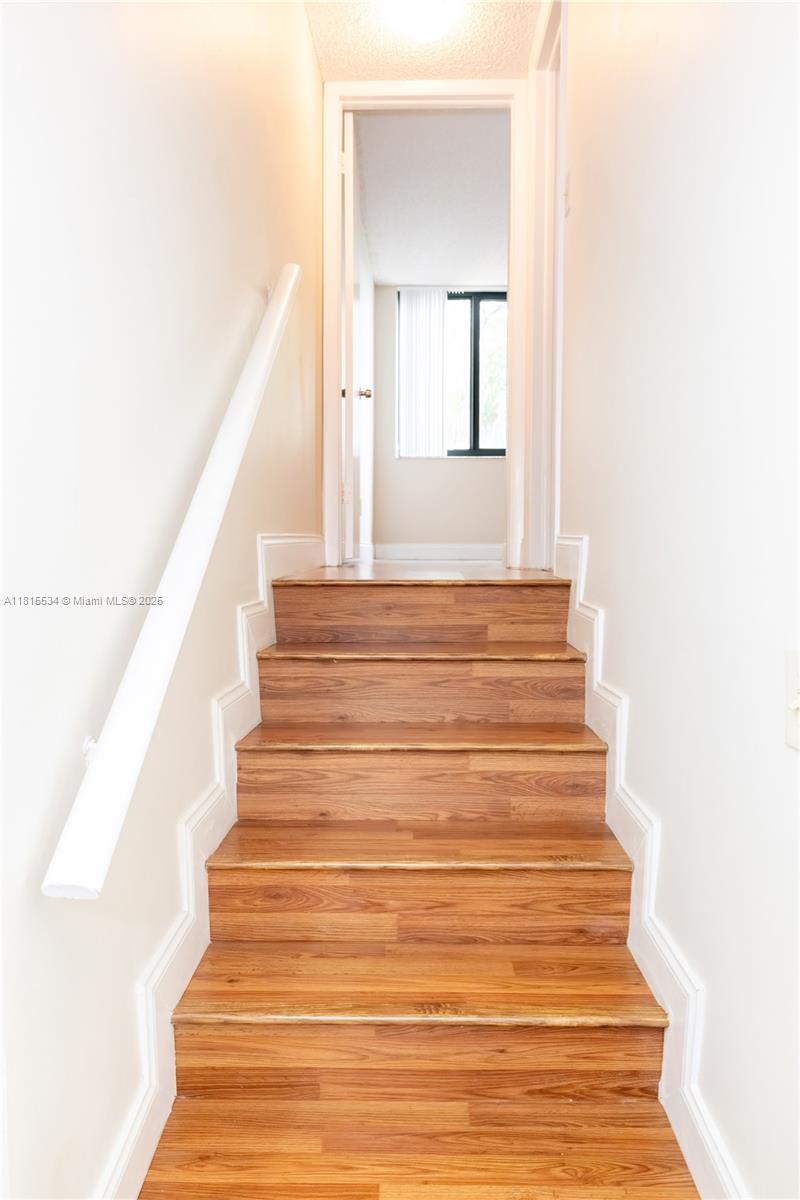 LAVERS DELRAY RACQUET CLU - Residential Lease