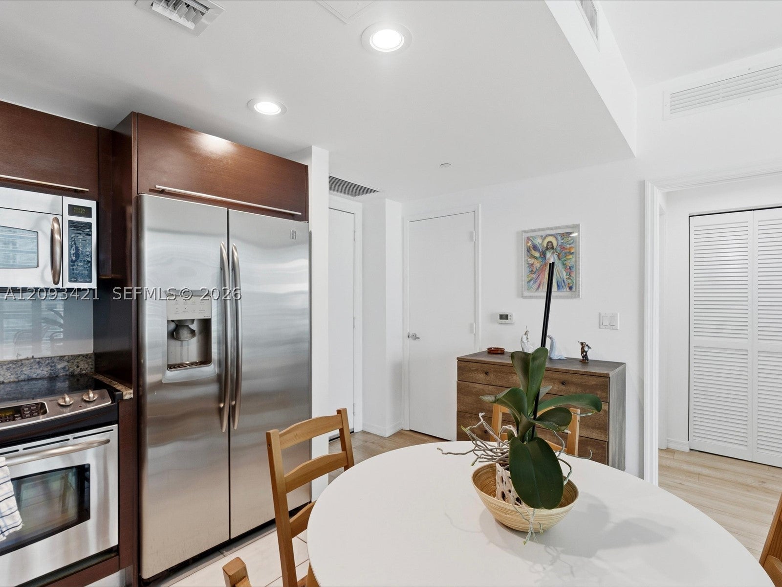 950 Brickell Bay Dr 1208