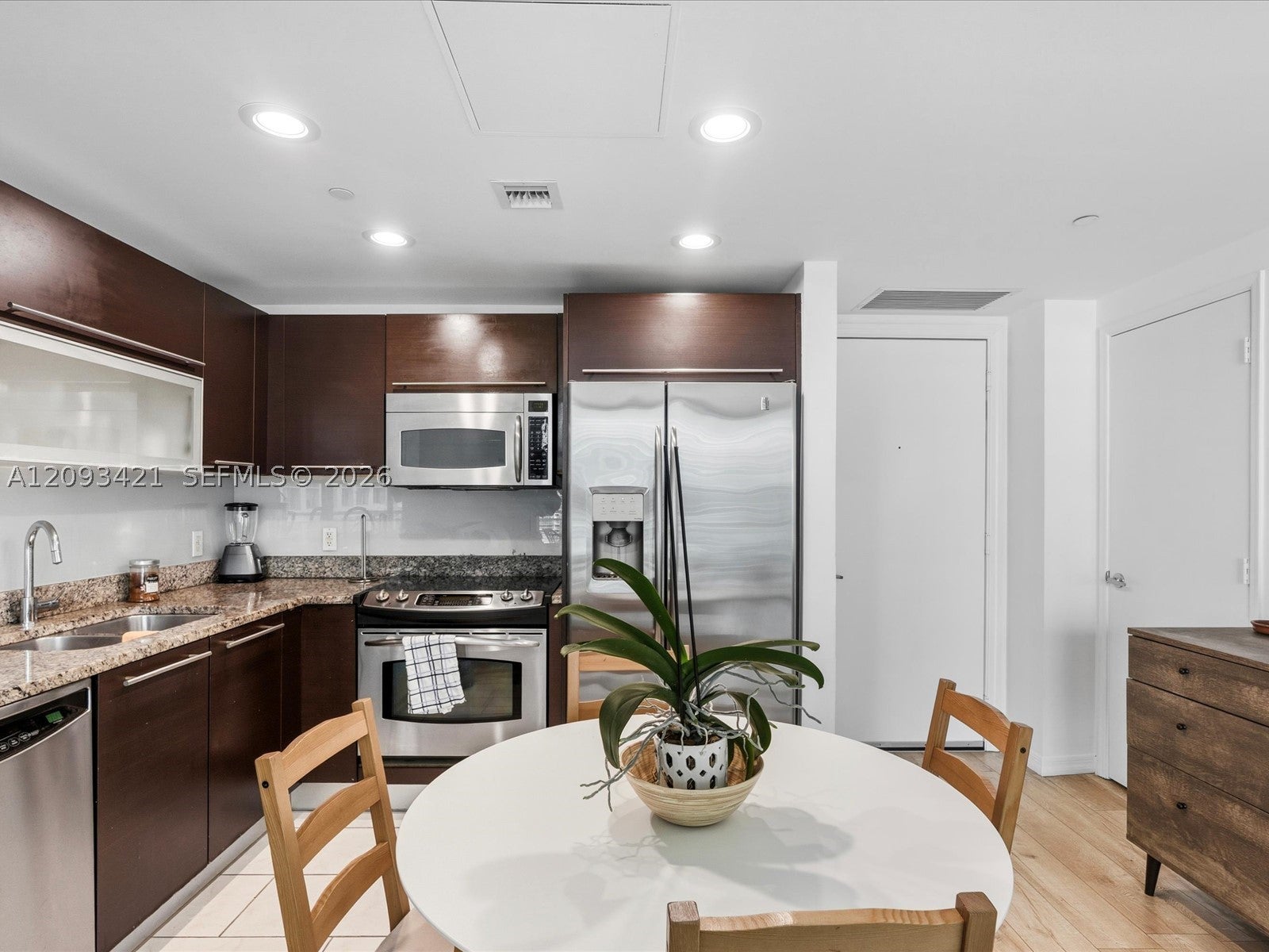 950 Brickell Bay Dr 1208