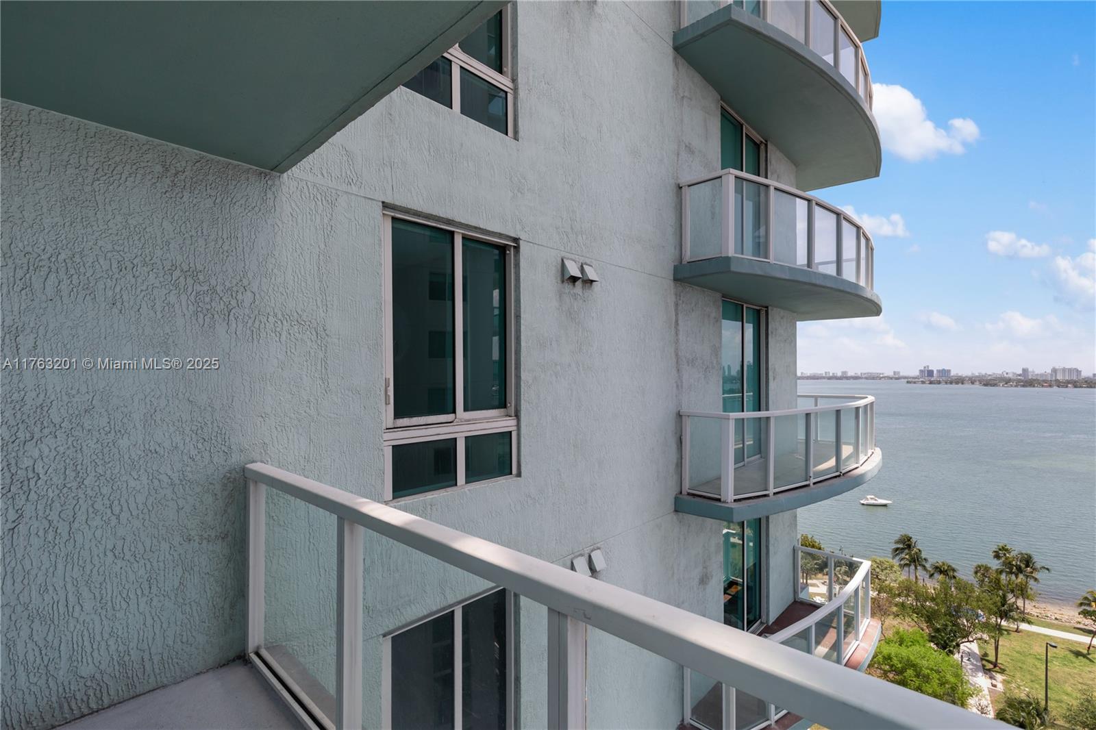 QUANTUM ON THE BAY CONDO - Residential