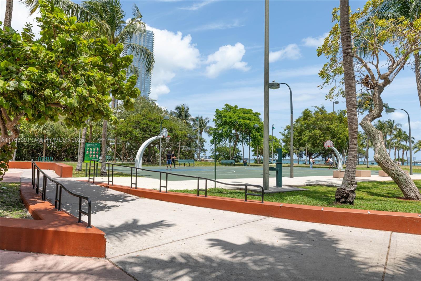 QUANTUM ON THE BAY CONDO - Residential