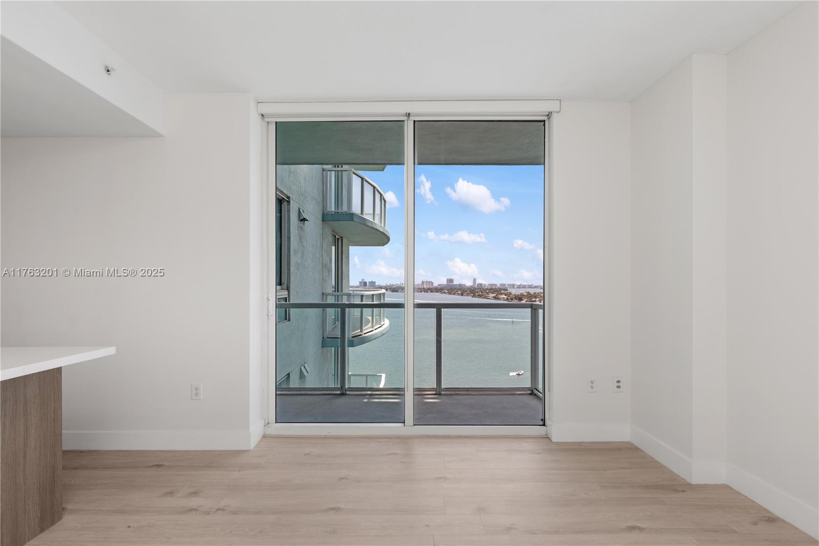 QUANTUM ON THE BAY CONDO - Residential