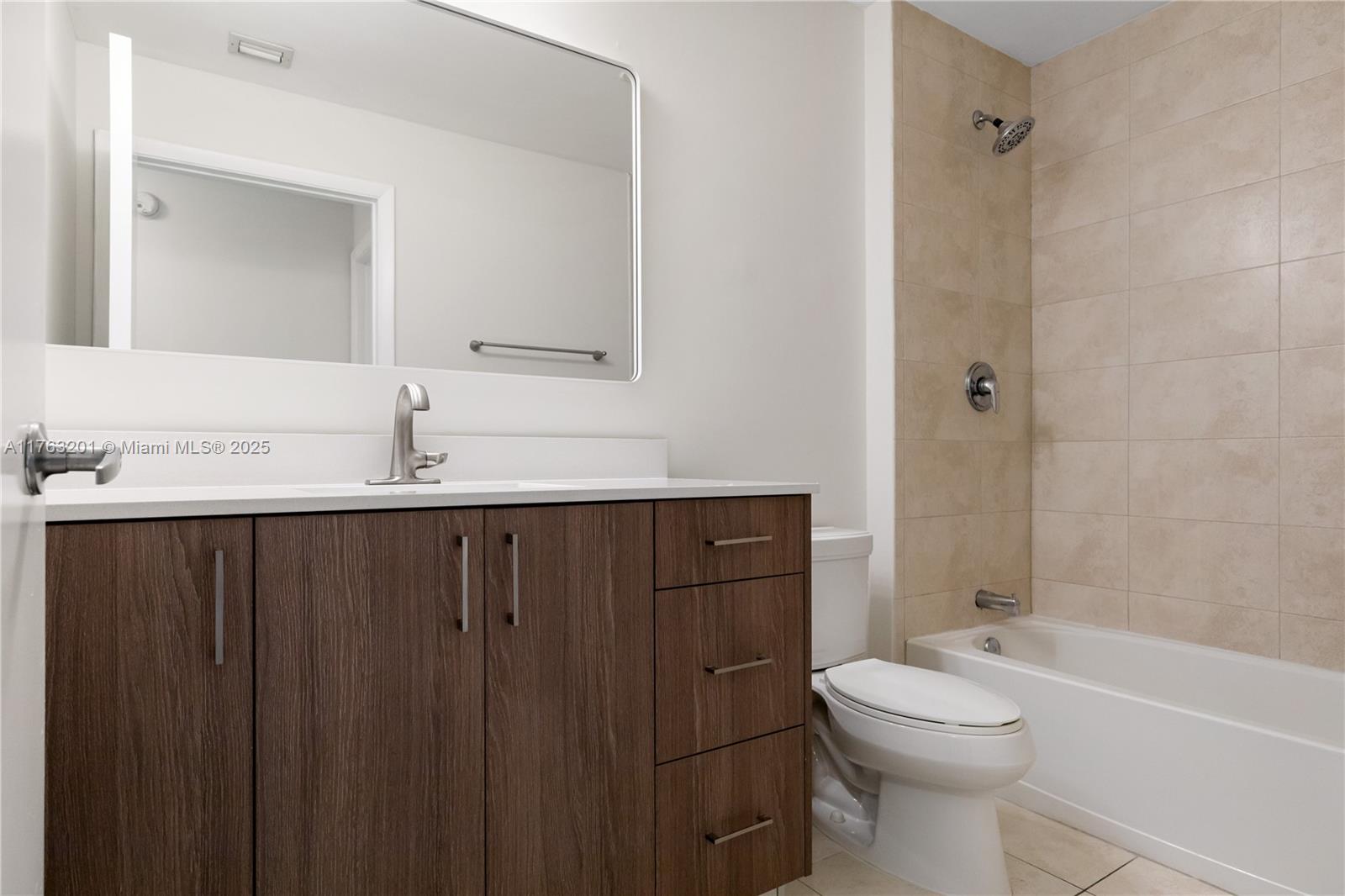 QUANTUM ON THE BAY CONDO - Residential