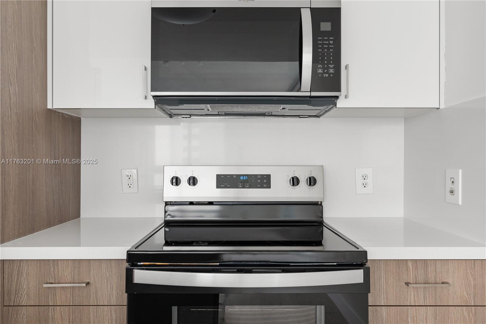 QUANTUM ON THE BAY CONDO - Residential