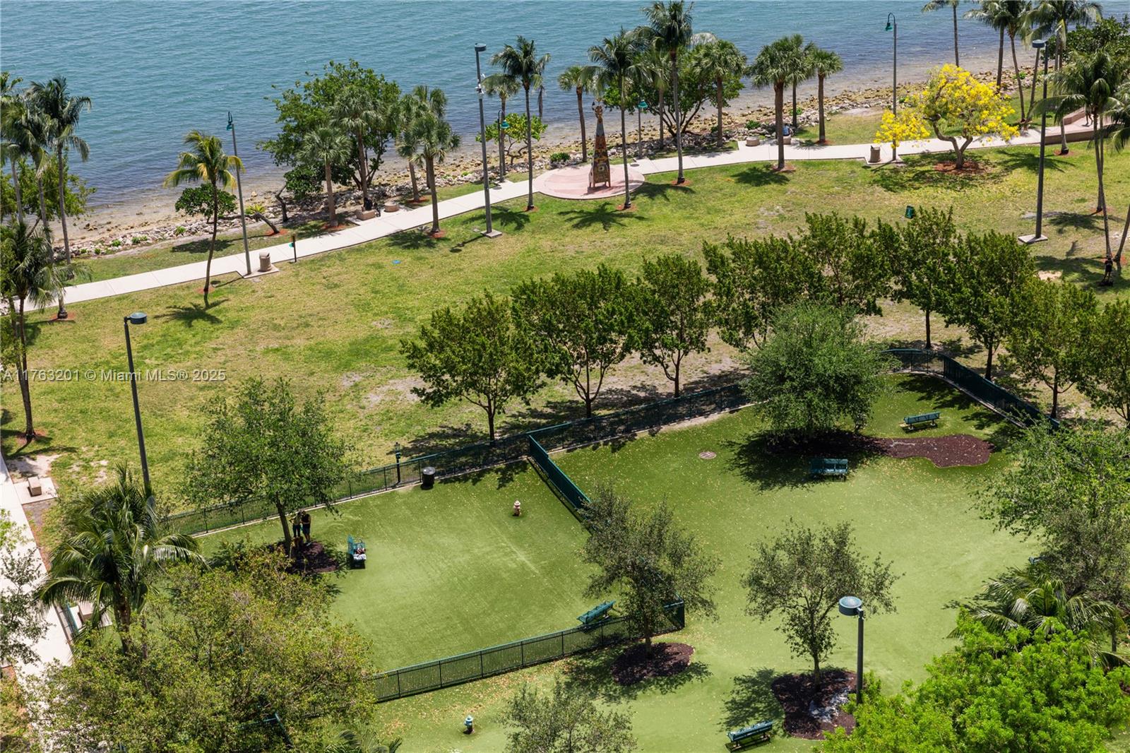 QUANTUM ON THE BAY CONDO - Residential