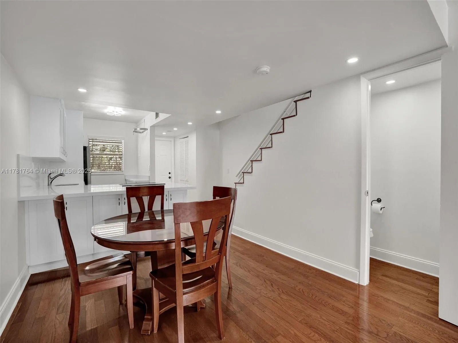 Miami, Florida 33155, United States, 2 Bedrooms Bedrooms, ,2 BathroomsBathrooms,Residential,Active,107737