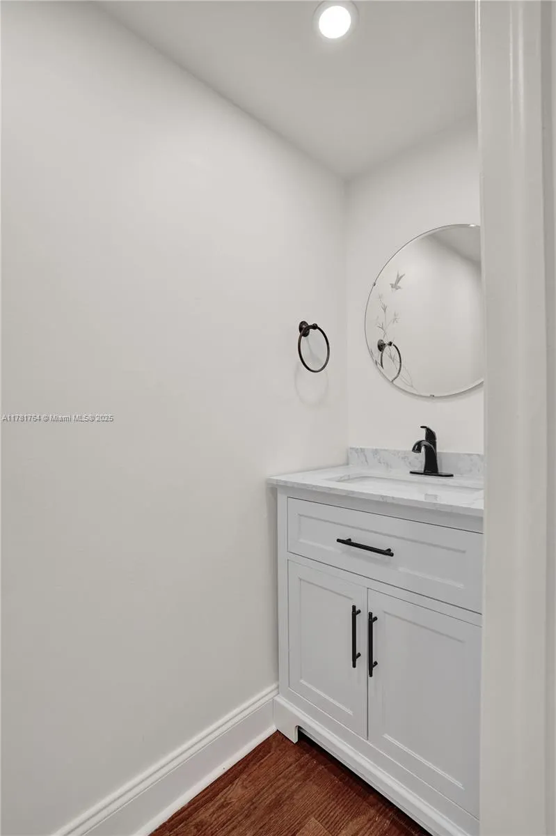 Miami, Florida 33155, United States, 2 Bedrooms Bedrooms, ,2 BathroomsBathrooms,Residential,Active,107737