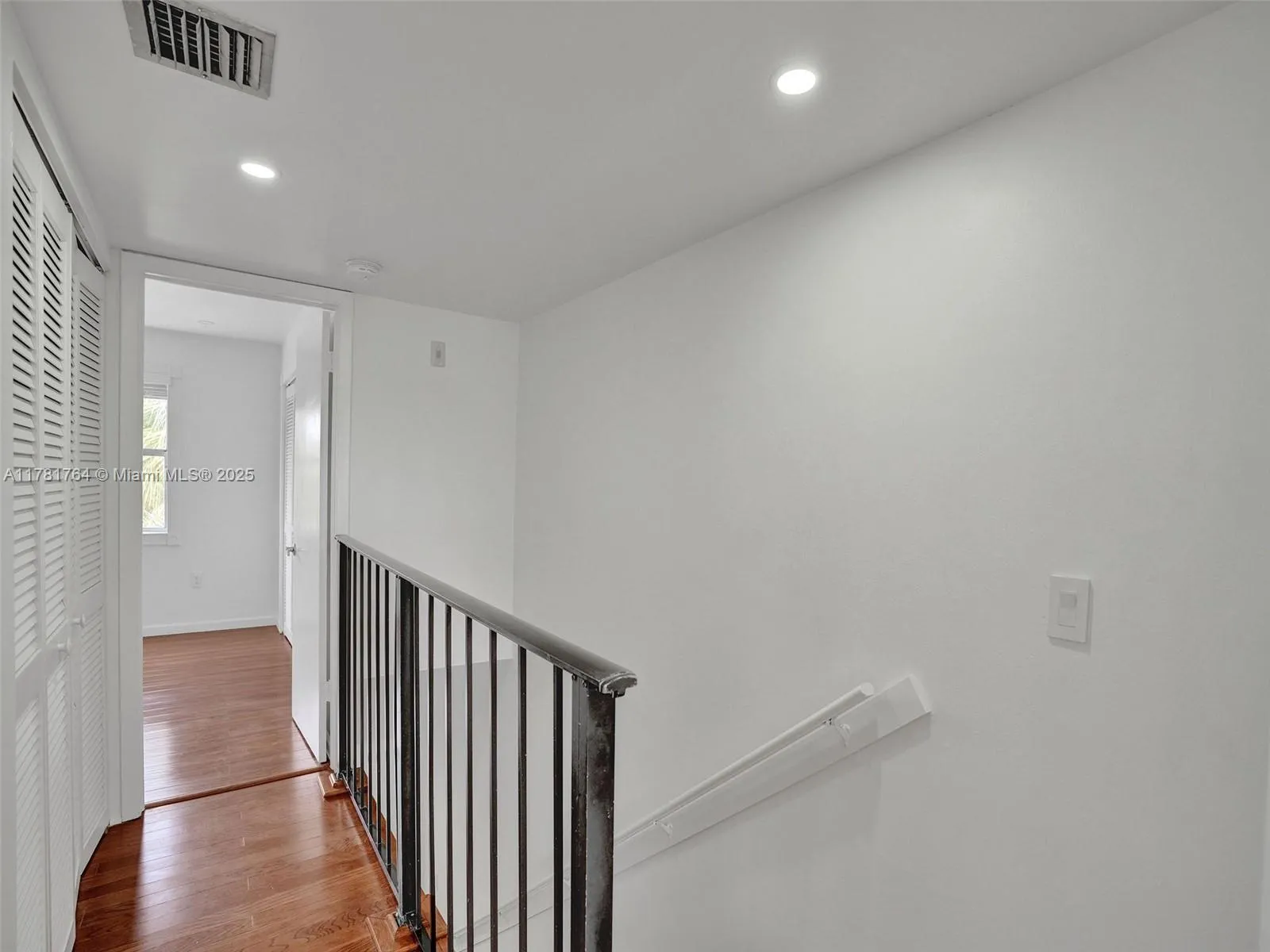 Miami, Florida 33155, United States, 2 Bedrooms Bedrooms, ,2 BathroomsBathrooms,Residential,Active,107737