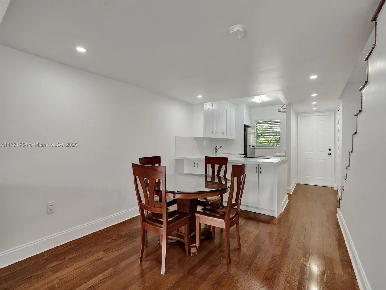 Miami, Florida 33155, United States, 2 Bedrooms Bedrooms, ,2 BathroomsBathrooms,Residential,Active,107737