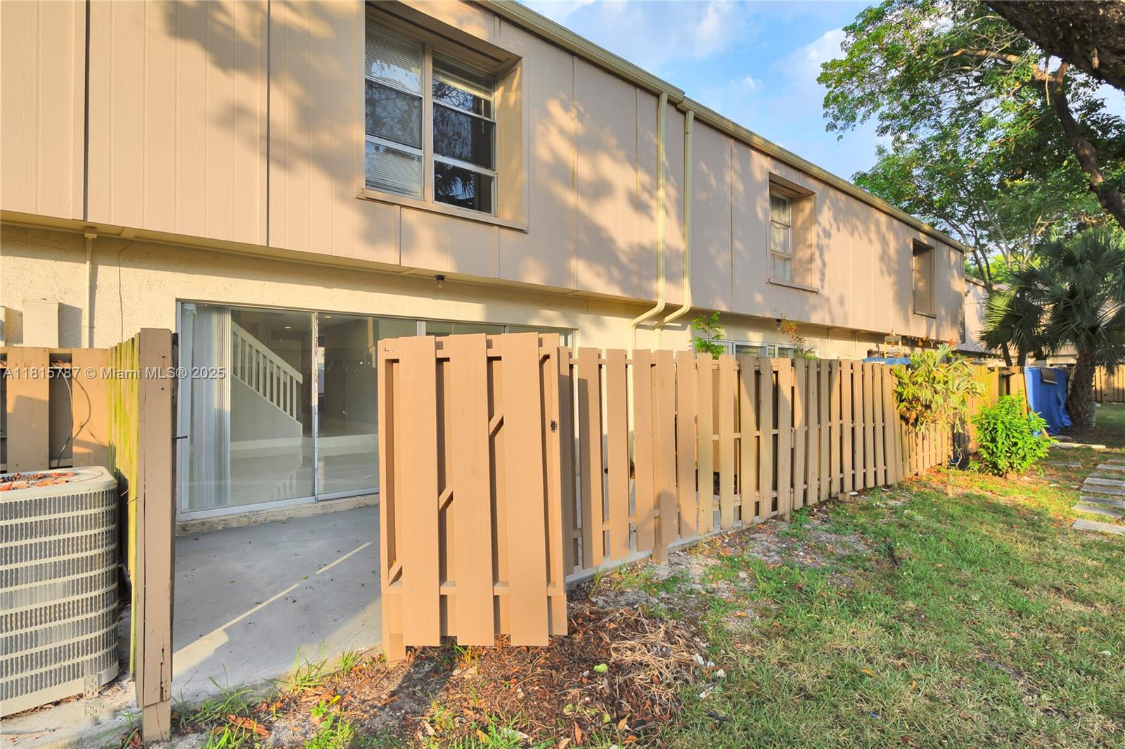 TOWNHOUSES AT JACARANDA C - Residential