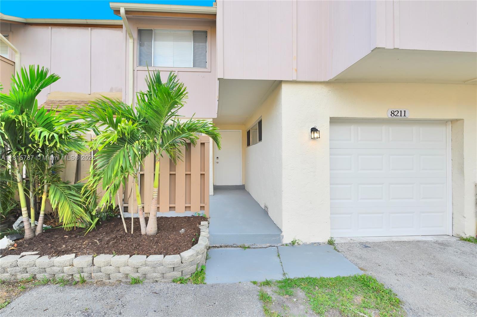 TOWNHOUSES AT JACARANDA C - Residential