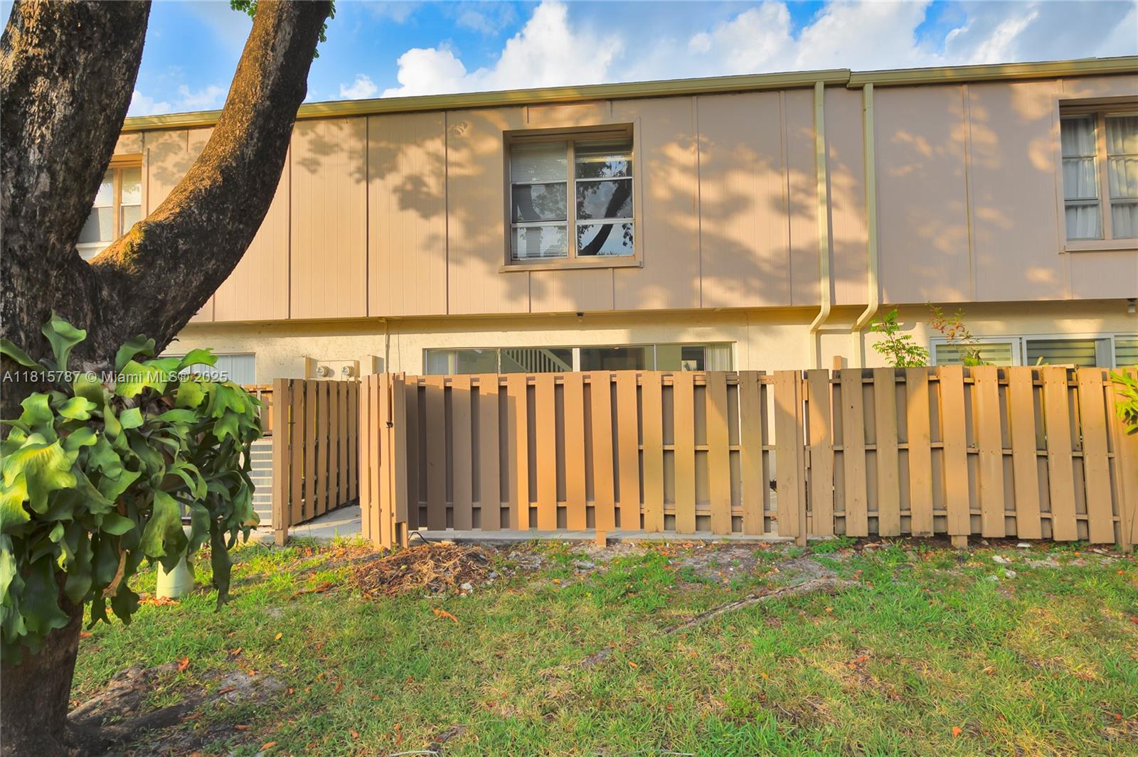 TOWNHOUSES AT JACARANDA C - Residential