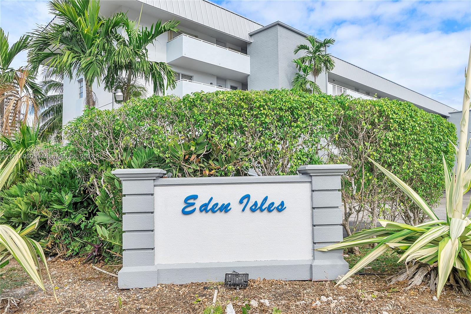 Property for Sale at 3600 Ne 170th St 211, North Miami Beach, Miami-Dade County, Florida - Bedrooms: 2 
Bathrooms: 2  - $275,000