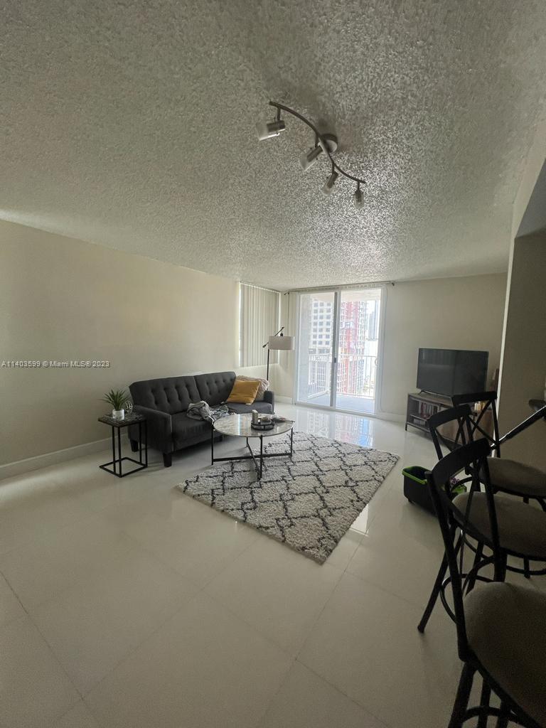 MADISON DOWNTOWN CONDO - Residential