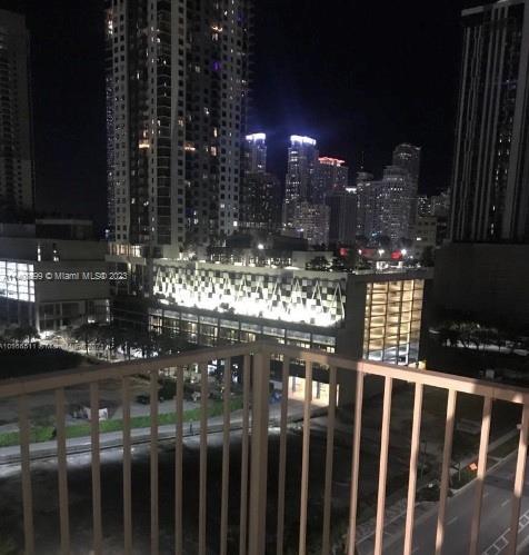 MADISON DOWNTOWN CONDO - Residential