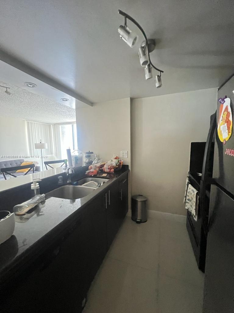 MADISON DOWNTOWN CONDO - Residential