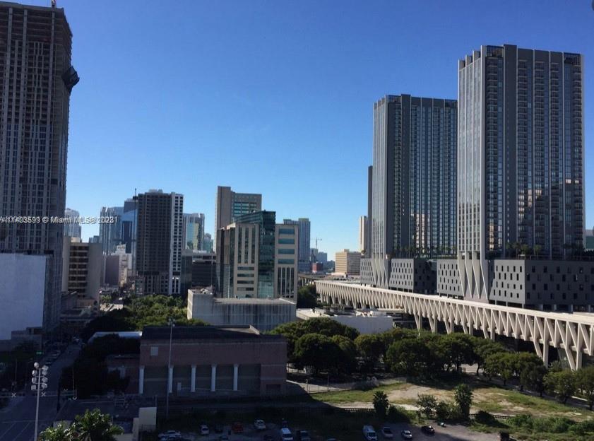 MADISON DOWNTOWN CONDO - Residential