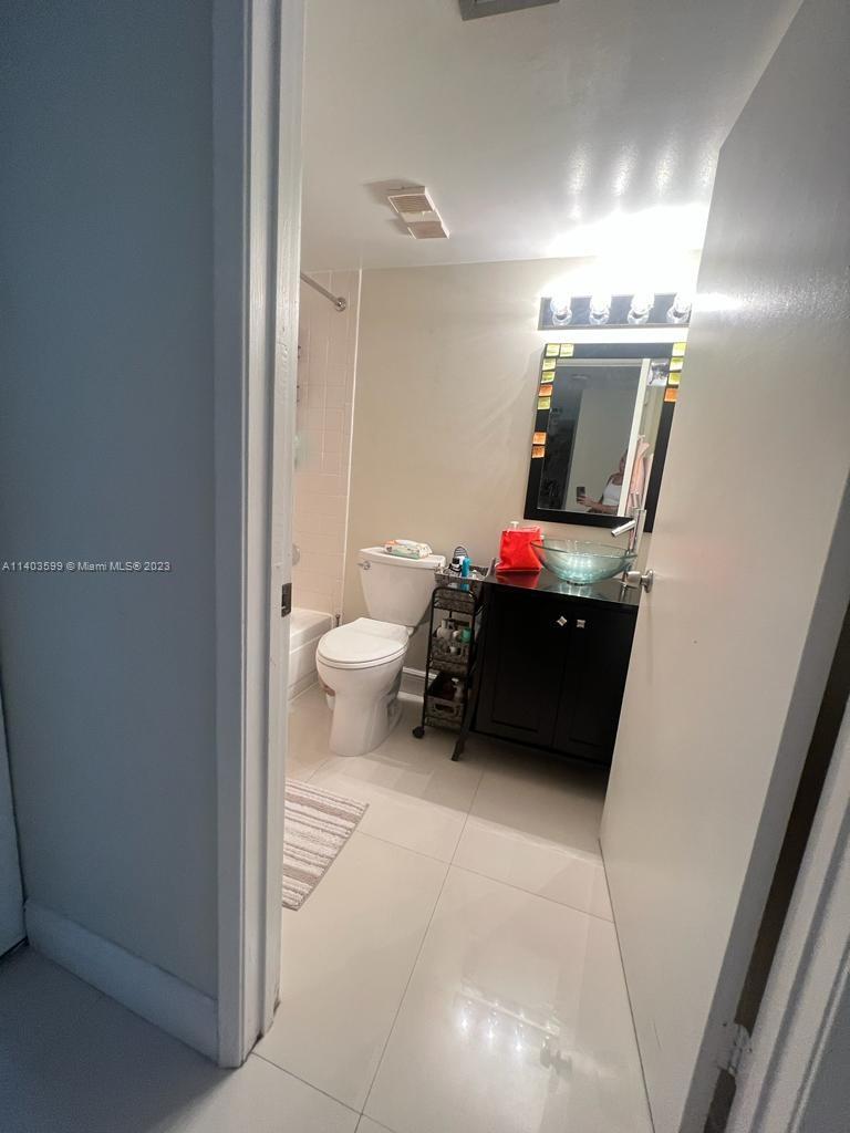 MADISON DOWNTOWN CONDO - Residential