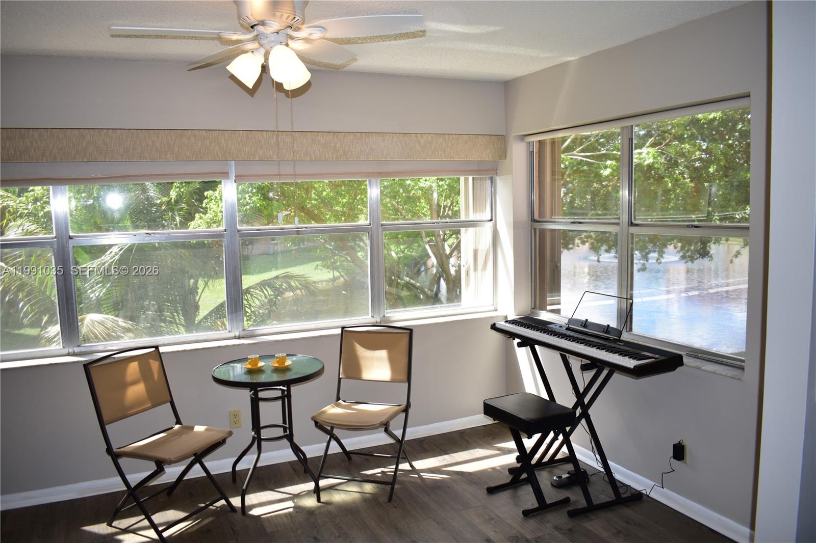 9800 Sunrise Lakes Blvd 208