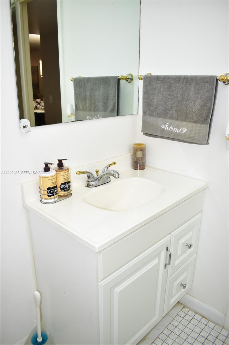 SUNRISE LAKES 149 CONDO - Residential