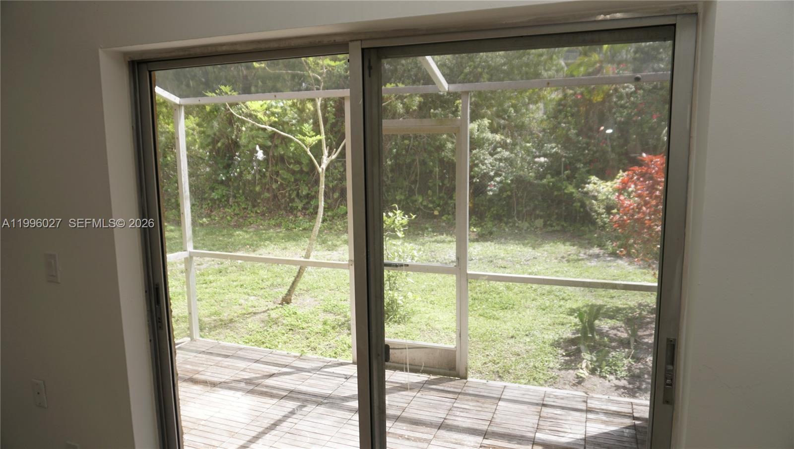 LA PLACIDA SECTION 2 COND - Residential