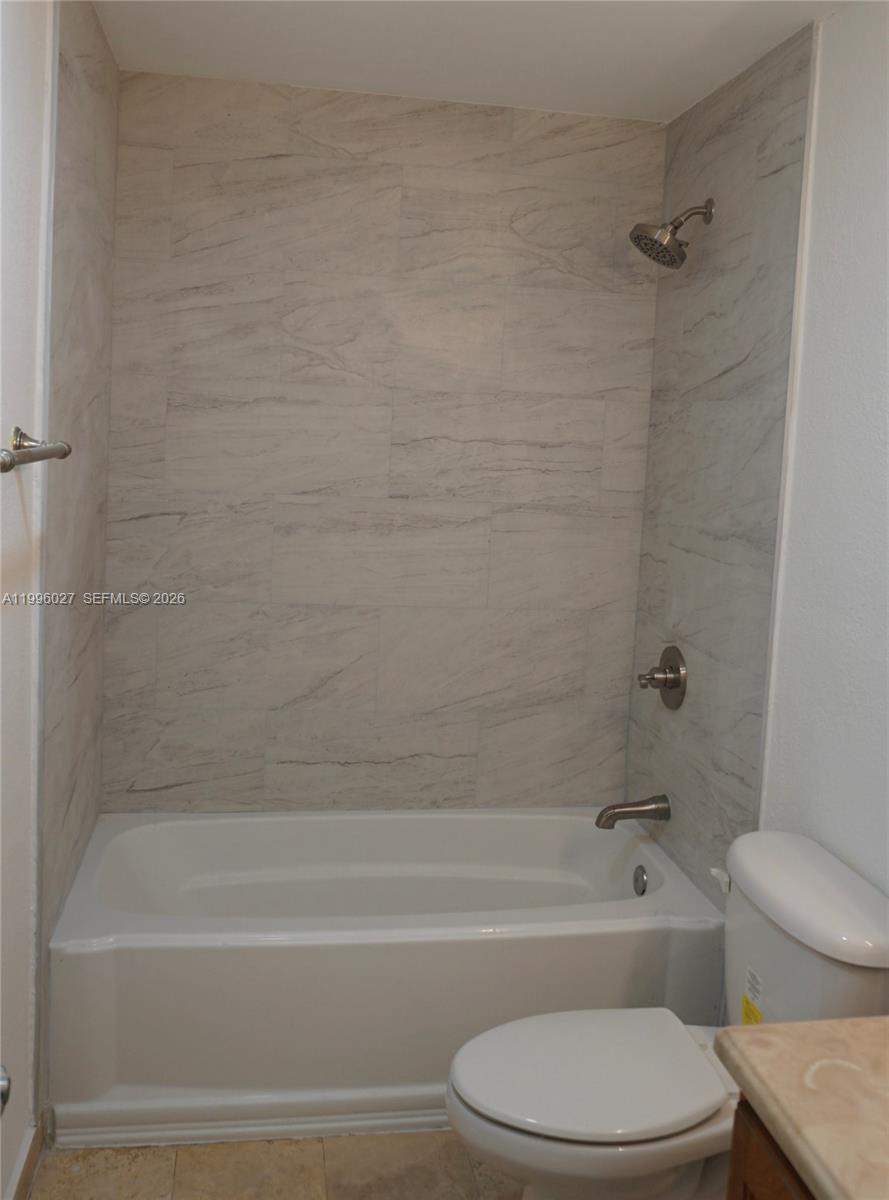 LA PLACIDA SECTION 2 COND - Residential