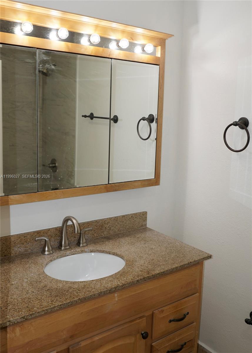 LA PLACIDA SECTION 2 COND - Residential