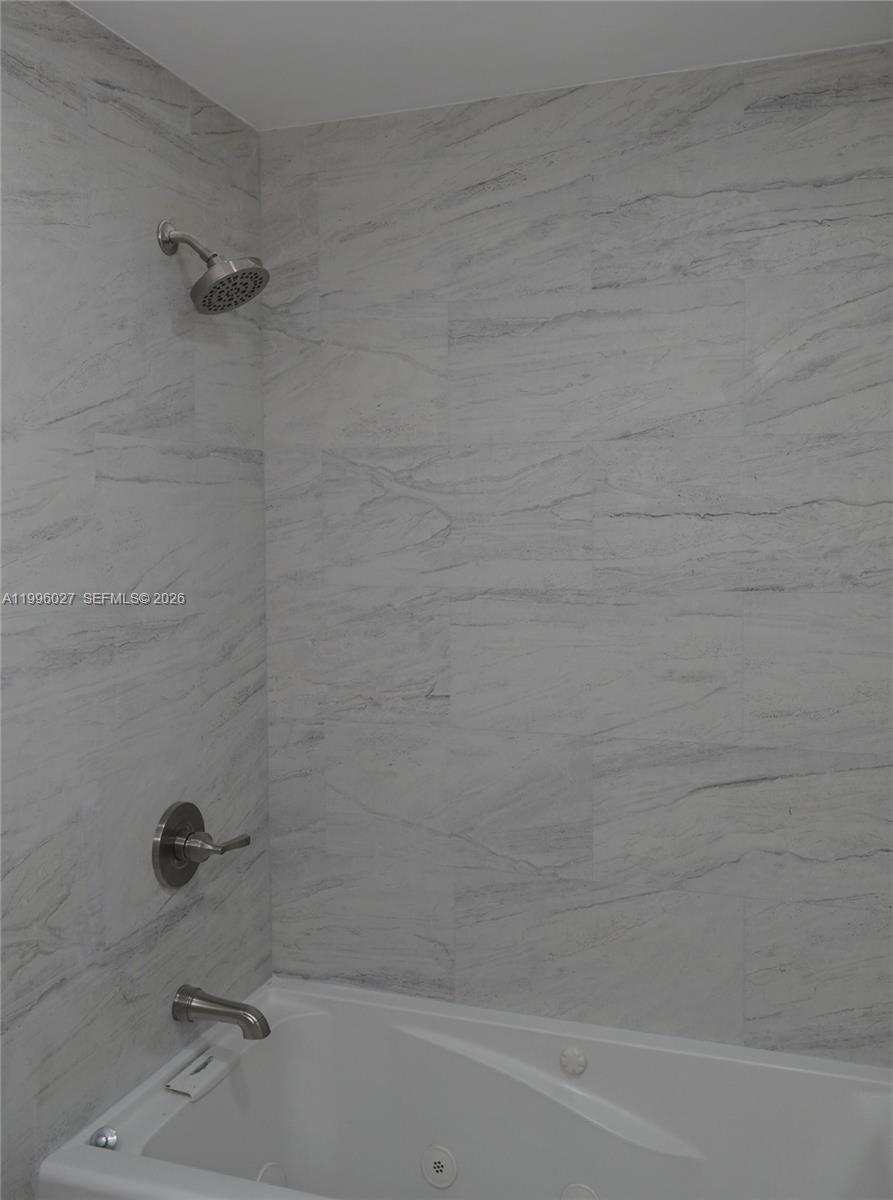 LA PLACIDA SECTION 2 COND - Residential