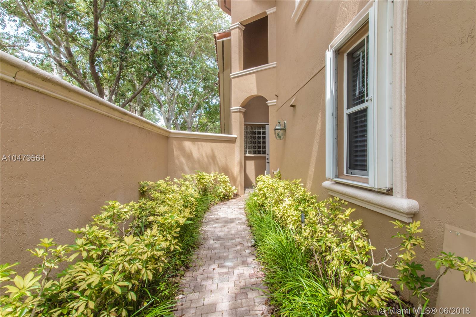 HARBOR ISLANDS - Residential Lease