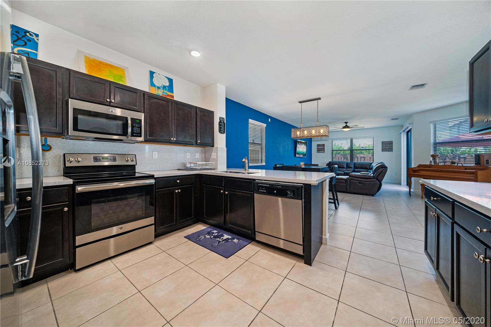 COCO PALM ESTATES - Residential