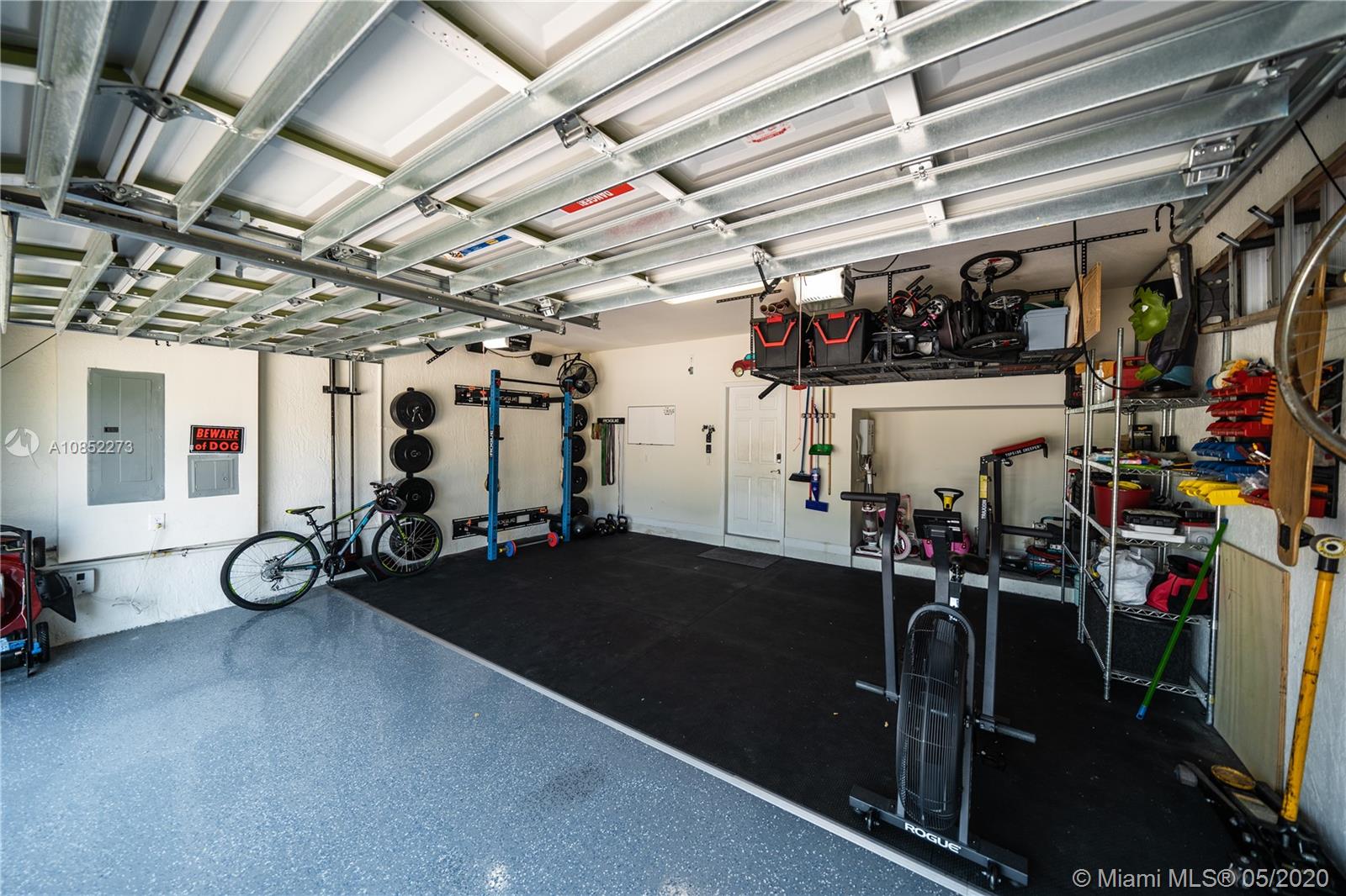 COCO PALM ESTATES - Residential