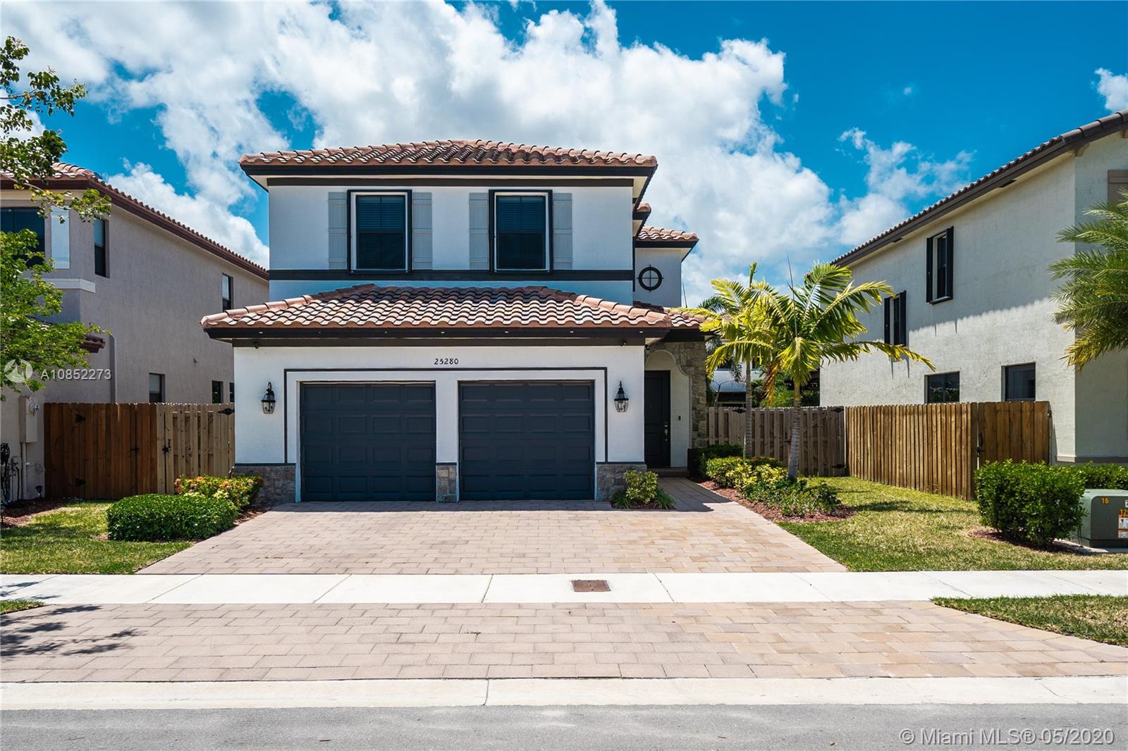 COCO PALM ESTATES - Residential