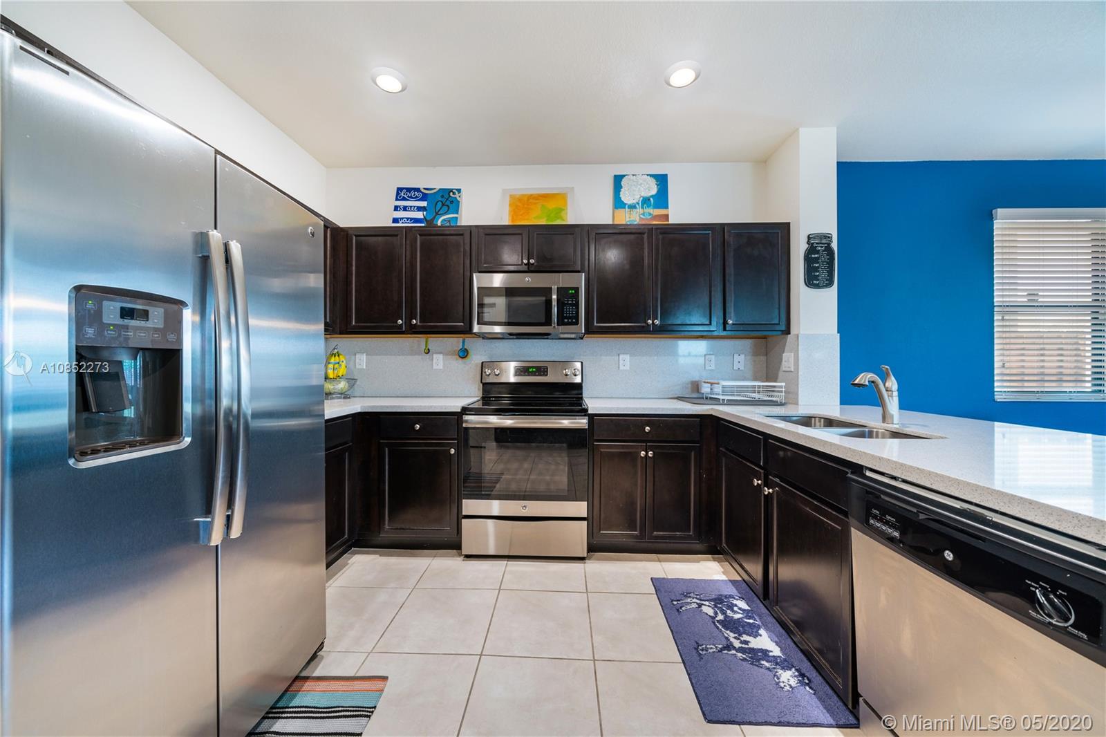 COCO PALM ESTATES - Residential