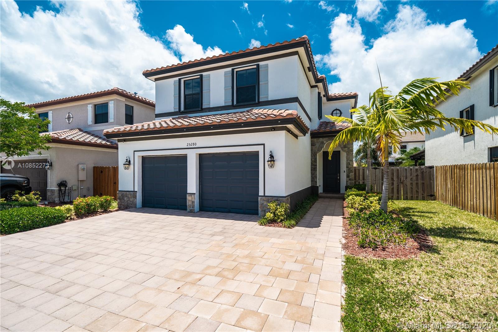 COCO PALM ESTATES - Residential