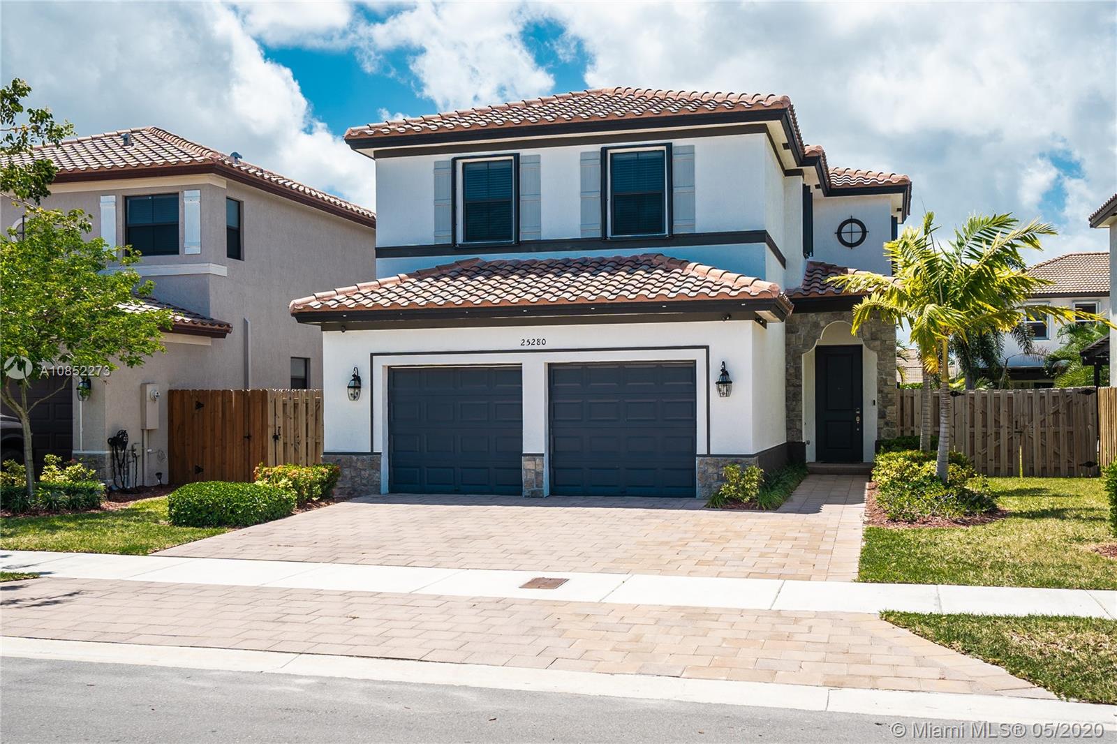 COCO PALM ESTATES - Residential