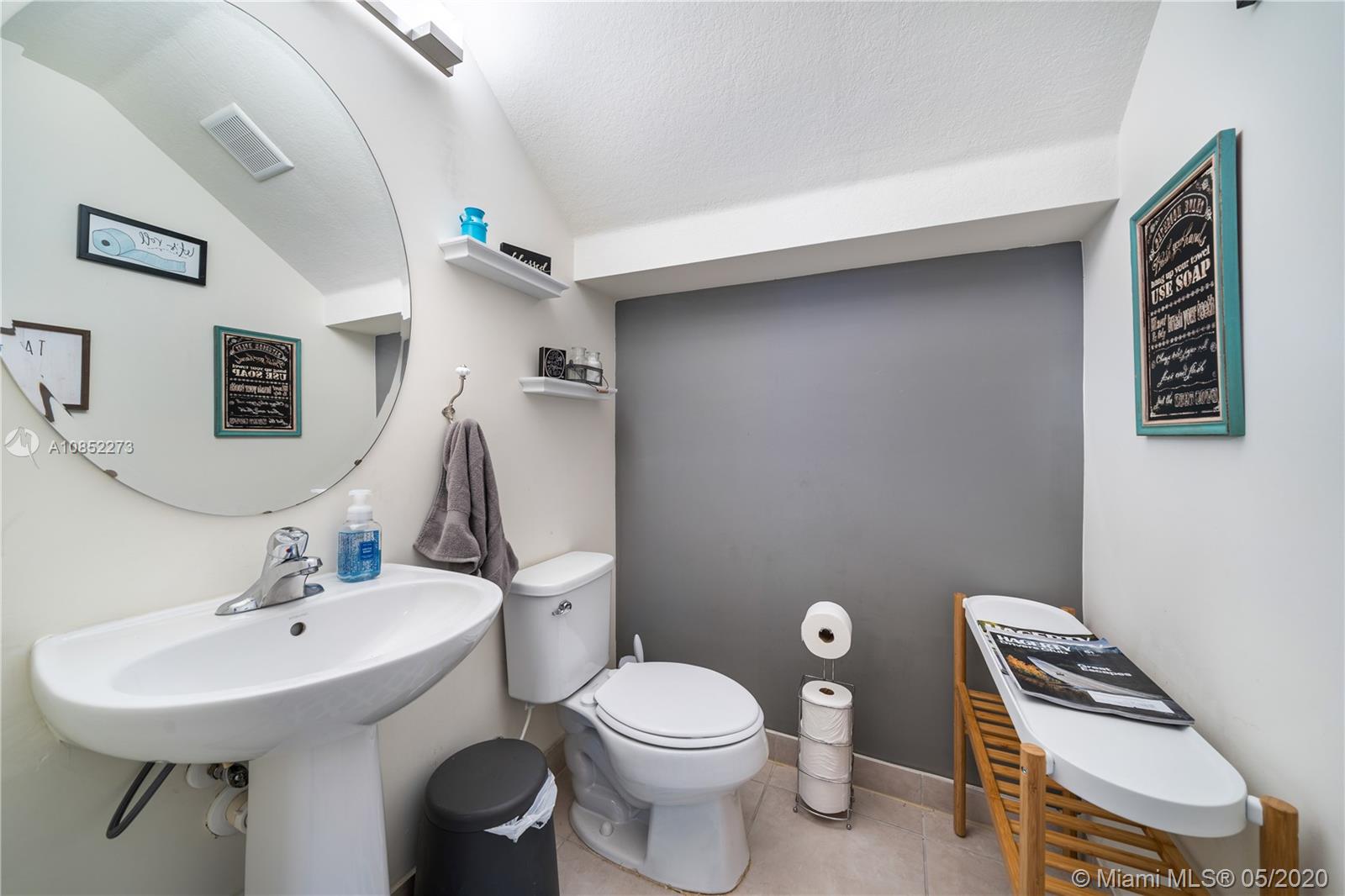 COCO PALM ESTATES - Residential