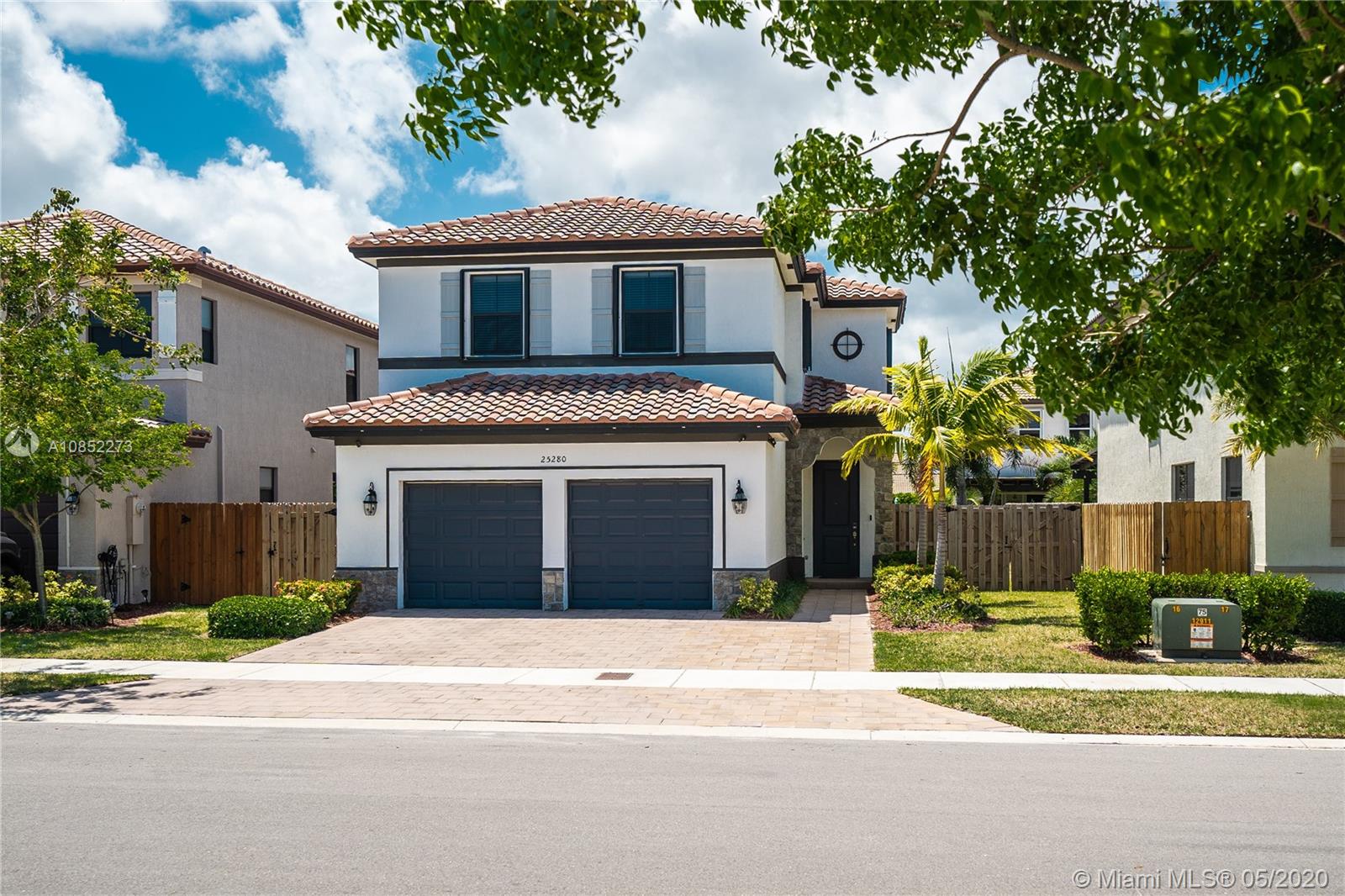 COCO PALM ESTATES - Residential