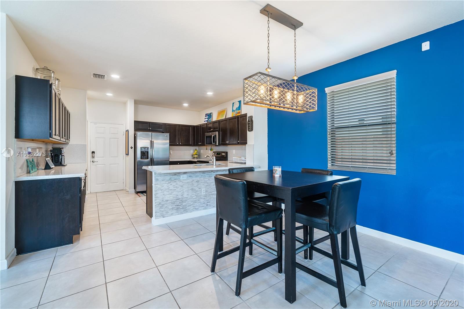 COCO PALM ESTATES - Residential